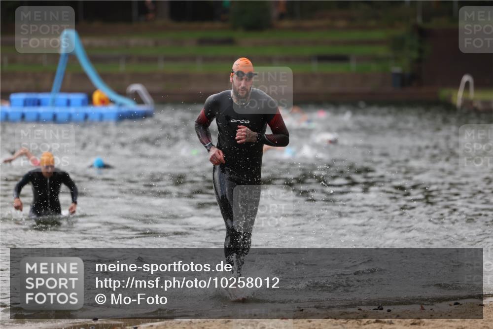 13.09.2026 - Stadtparktriathlon Mo-Foto http://msf.ph/oto/10258012 13.09.2026 11:51:17 Schwimmen 952, 990 meine-sportfotos.de