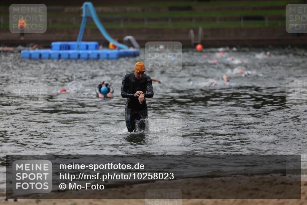13.09.2026 - Stadtparktriathlon Mo-Foto http://msf.ph/oto/10258023 13.09.2026 11:51:21 Schwimmen 952, 990 meine-sportfotos.de