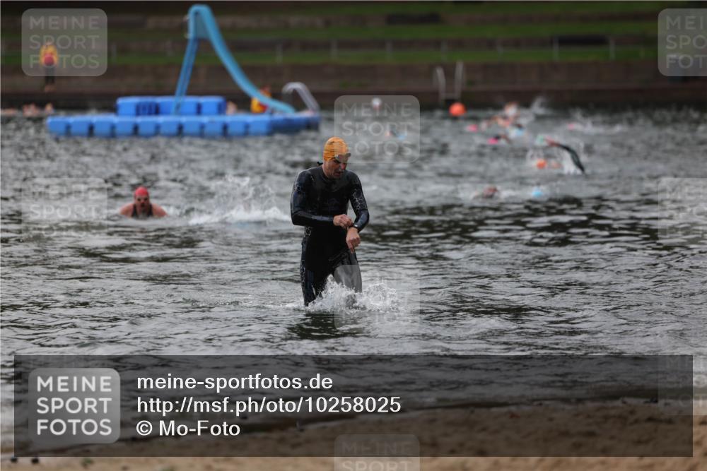 13.09.2026 - Stadtparktriathlon Mo-Foto http://msf.ph/oto/10258025 13.09.2026 11:51:21 Schwimmen 952, 990 meine-sportfotos.de