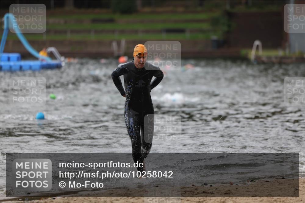 13.09.2026 - Stadtparktriathlon Mo-Foto http://msf.ph/oto/10258042 13.09.2026 11:51:25 Schwimmen 952, 990 meine-sportfotos.de