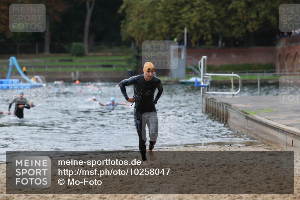 13.09.2026 - Stadtparktriathlon Mo-Foto http://msf.ph/oto/10258047 13.09.2026 11:51:27 Schwimmen 965, 990, 1059 meine-sportfotos.de