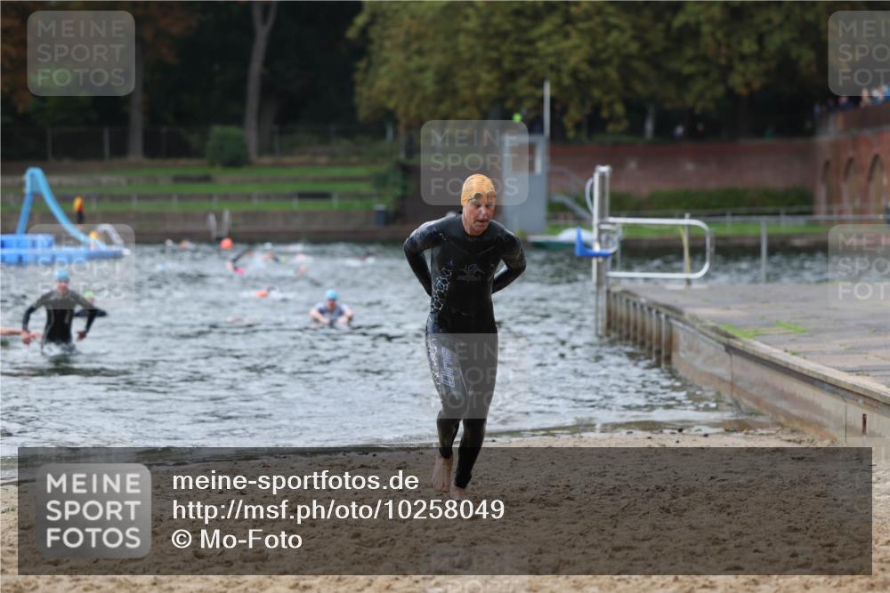13.09.2026 - Stadtparktriathlon Mo-Foto http://msf.ph/oto/10258049 13.09.2026 11:51:27 Schwimmen 965, 990, 1059 meine-sportfotos.de