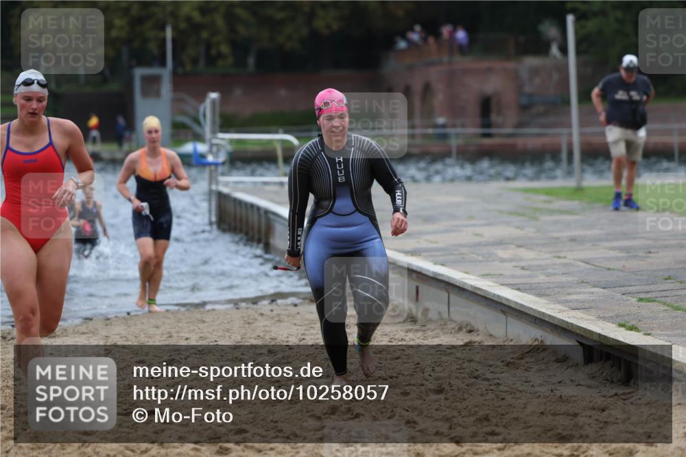 13.09.2026 - Stadtparktriathlon Mo-Foto http://msf.ph/oto/10258057 13.09.2026 11:12:02 Schwimmen 720, 746, 772, 788, 792, 796, 808, 810, 818 meine-sportfotos.de