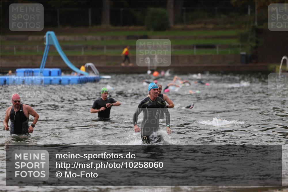 13.09.2026 - Stadtparktriathlon Mo-Foto http://msf.ph/oto/10258060 13.09.2026 11:51:31 Schwimmen 965, 990, 1059 meine-sportfotos.de