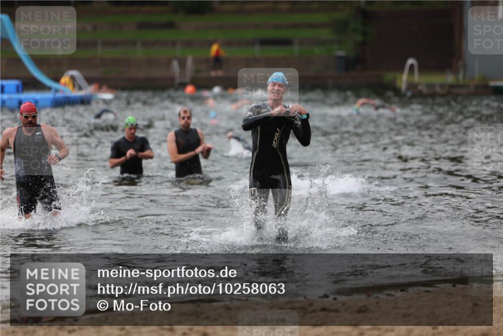 13.09.2026 - Stadtparktriathlon Mo-Foto http://msf.ph/oto/10258063 13.09.2026 11:51:33 Schwimmen 965, 990, 1001, 1059 meine-sportfotos.de