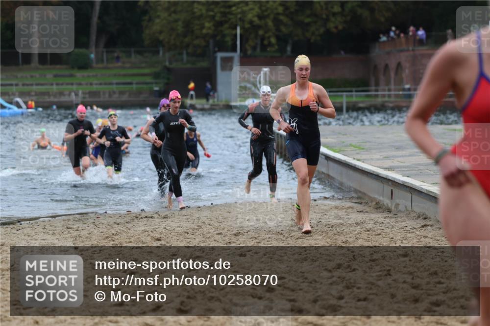 13.09.2026 - Stadtparktriathlon Mo-Foto http://msf.ph/oto/10258070 13.09.2026 11:12:04 Schwimmen 720, 746, 771, 772, 785, 788, 792, 796, 808, 810, 818, 1800 meine-sportfotos.de
