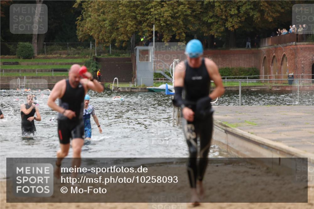 13.09.2026 - Stadtparktriathlon Mo-Foto http://msf.ph/oto/10258093 13.09.2026 11:51:39 Schwimmen 965, 972, 1001, 1036, 1059 meine-sportfotos.de