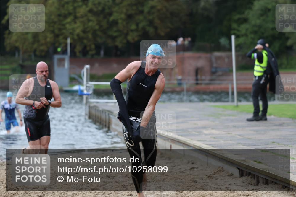 13.09.2026 - Stadtparktriathlon Mo-Foto http://msf.ph/oto/10258099 13.09.2026 11:51:39 Schwimmen 965, 972, 1001, 1036, 1059 meine-sportfotos.de