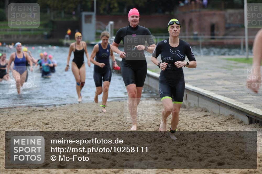 13.09.2026 - Stadtparktriathlon Mo-Foto http://msf.ph/oto/10258111 13.09.2026 11:12:11 Schwimmen 709, 720, 726, 746, 769, 771, 772, 785, 788, 808, 810, 814, 818, 820, 823, 1800 meine-sportfotos.de