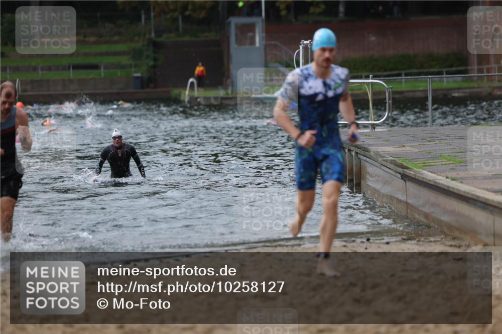 13.09.2026 - Stadtparktriathlon Mo-Foto http://msf.ph/oto/10258127 13.09.2026 11:51:45 Schwimmen 965, 972, 985, 1001, 1036, 1053 meine-sportfotos.de