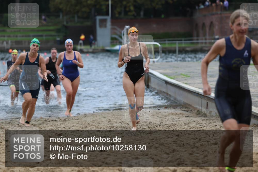 13.09.2026 - Stadtparktriathlon Mo-Foto http://msf.ph/oto/10258130 13.09.2026 11:12:14 Schwimmen 709, 720, 726, 746, 766, 769, 771, 772, 785, 808, 810, 814, 820, 821, 823, 1800 meine-sportfotos.de