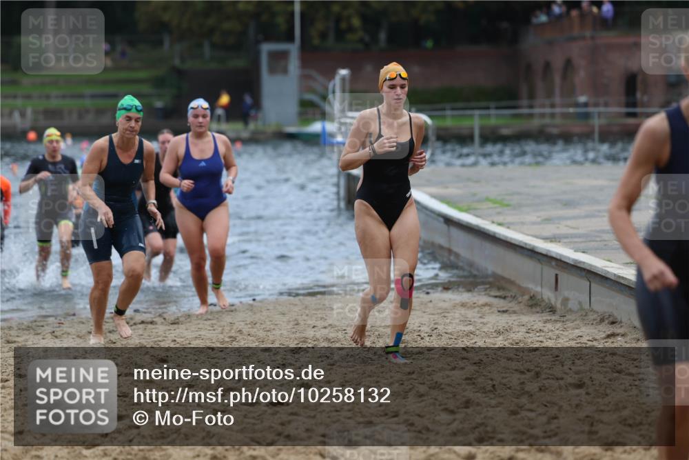 13.09.2026 - Stadtparktriathlon Mo-Foto http://msf.ph/oto/10258132 13.09.2026 11:12:14 Schwimmen 709, 720, 726, 746, 766, 769, 771, 772, 785, 808, 810, 814, 820, 821, 823, 1800 meine-sportfotos.de
