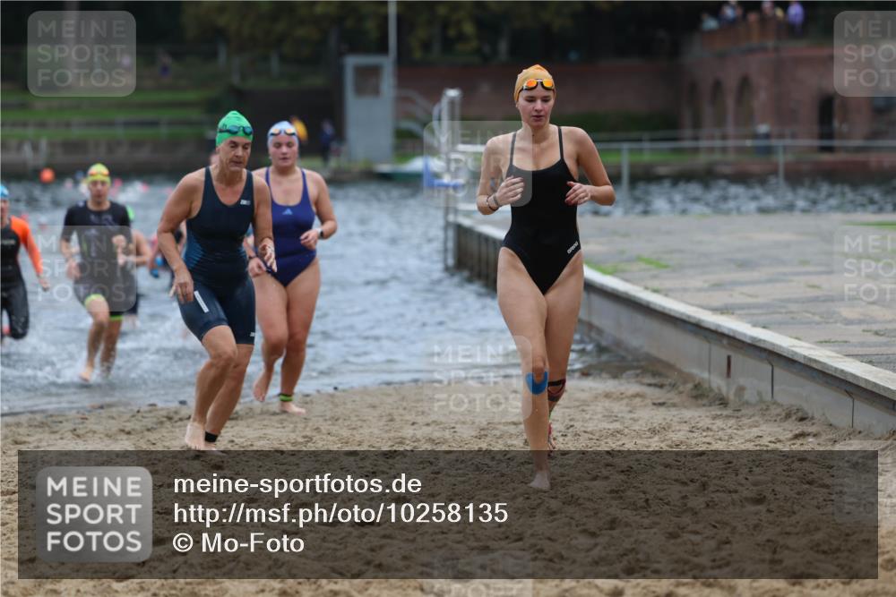13.09.2026 - Stadtparktriathlon Mo-Foto http://msf.ph/oto/10258135 13.09.2026 11:12:14 Schwimmen 709, 720, 726, 746, 766, 769, 771, 772, 785, 808, 810, 814, 820, 821, 823, 1800 meine-sportfotos.de