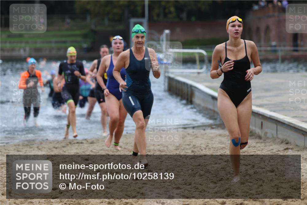 13.09.2026 - Stadtparktriathlon Mo-Foto http://msf.ph/oto/10258139 13.09.2026 11:12:15 Schwimmen 709, 726, 746, 766, 769, 771, 785, 808, 810, 814, 820, 821, 823, 1800 meine-sportfotos.de