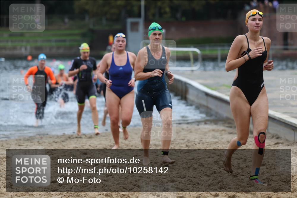 13.09.2026 - Stadtparktriathlon Mo-Foto http://msf.ph/oto/10258142 13.09.2026 11:12:15 Schwimmen 709, 726, 746, 766, 769, 771, 785, 808, 810, 814, 820, 821, 823, 1800 meine-sportfotos.de