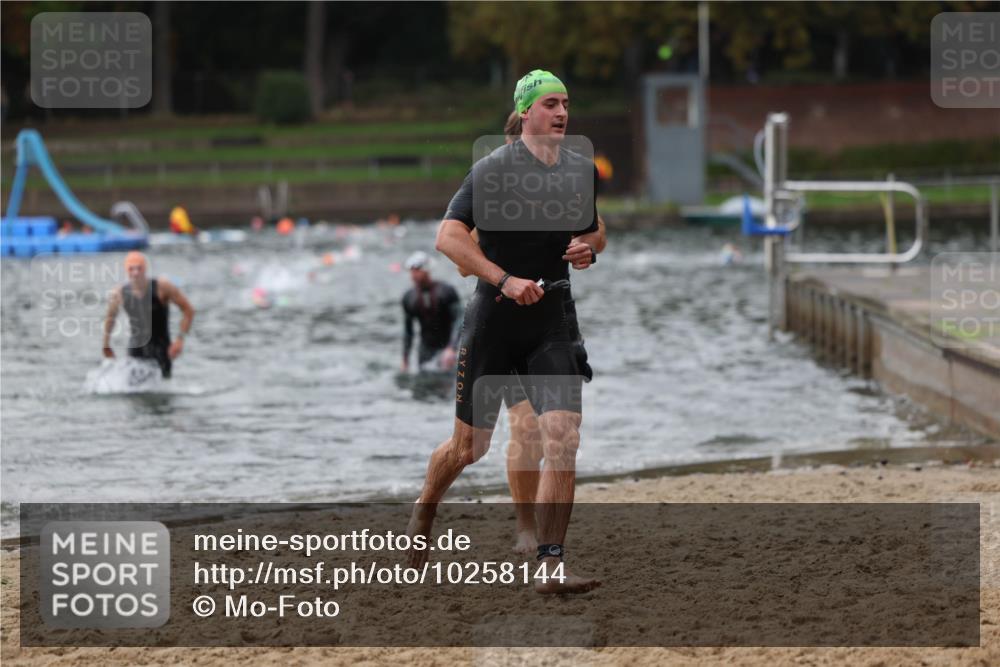 13.09.2026 - Stadtparktriathlon Mo-Foto http://msf.ph/oto/10258144 13.09.2026 11:51:48 Schwimmen 972, 985, 1001, 1036, 1053 meine-sportfotos.de