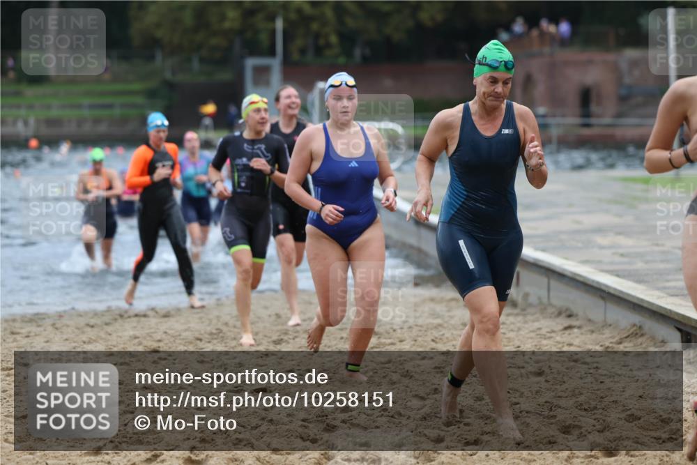 13.09.2026 - Stadtparktriathlon Mo-Foto http://msf.ph/oto/10258151 13.09.2026 11:12:17 Schwimmen 709, 726, 749, 766, 769, 771, 778, 785, 808, 810, 814, 817, 820, 821, 823, 1800 meine-sportfotos.de
