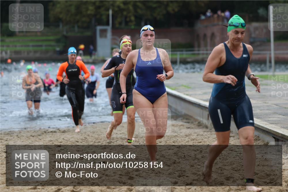 13.09.2026 - Stadtparktriathlon Mo-Foto http://msf.ph/oto/10258154 13.09.2026 11:12:17 Schwimmen 709, 726, 749, 766, 769, 771, 778, 785, 808, 810, 814, 817, 820, 821, 823, 1800 meine-sportfotos.de