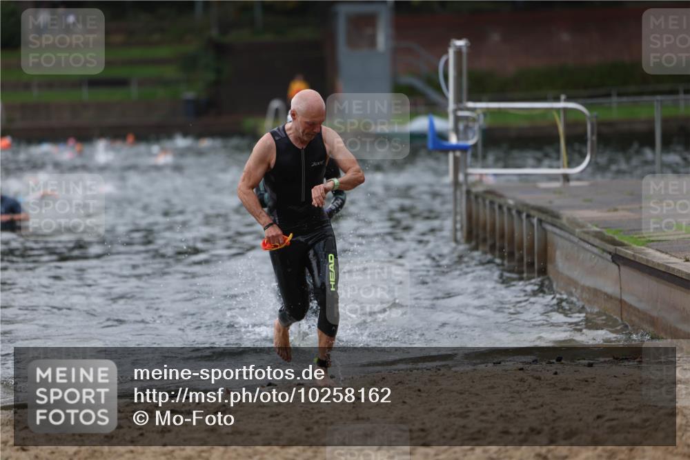 13.09.2026 - Stadtparktriathlon Mo-Foto http://msf.ph/oto/10258162 13.09.2026 11:51:53 Schwimmen 972, 985, 1036, 1053 meine-sportfotos.de