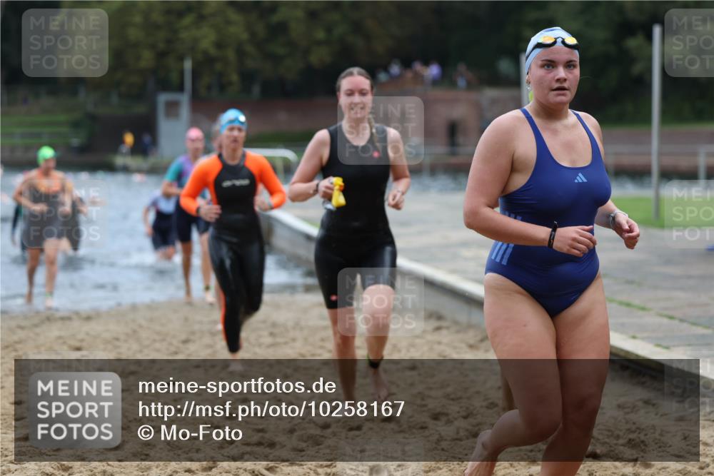 13.09.2026 - Stadtparktriathlon Mo-Foto http://msf.ph/oto/10258167 13.09.2026 11:12:19 Schwimmen 709, 726, 749, 766, 769, 771, 778, 785, 814, 817, 820, 821, 823, 1800 meine-sportfotos.de