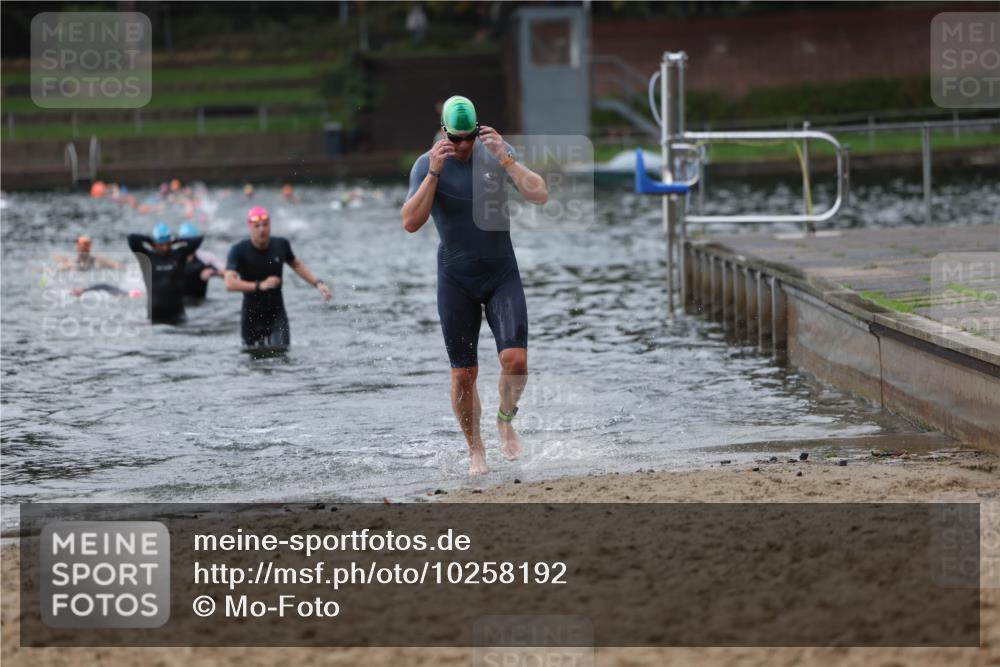 13.09.2026 - Stadtparktriathlon Mo-Foto http://msf.ph/oto/10258192 13.09.2026 11:52:09 Schwimmen 1030, 1048 meine-sportfotos.de