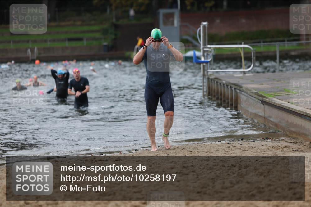 13.09.2026 - Stadtparktriathlon Mo-Foto http://msf.ph/oto/10258197 13.09.2026 11:52:10 Schwimmen 1030, 1048, 1060 meine-sportfotos.de