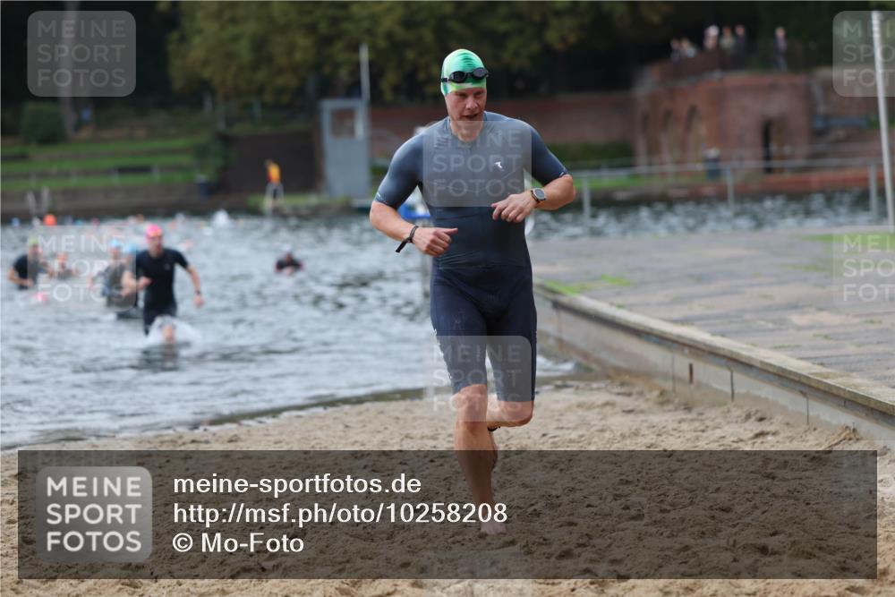 13.09.2026 - Stadtparktriathlon Mo-Foto http://msf.ph/oto/10258208 13.09.2026 11:52:12 Schwimmen 1030, 1048, 1060 meine-sportfotos.de