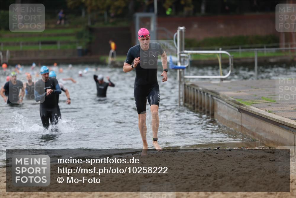 13.09.2026 - Stadtparktriathlon Mo-Foto http://msf.ph/oto/10258222 13.09.2026 11:52:18 Schwimmen 997, 1048, 1049, 1060 meine-sportfotos.de