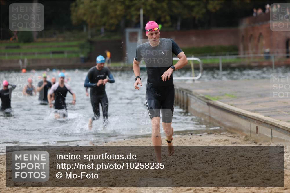 13.09.2026 - Stadtparktriathlon Mo-Foto http://msf.ph/oto/10258235 13.09.2026 11:52:20 Schwimmen 997, 1048, 1049, 1060 meine-sportfotos.de
