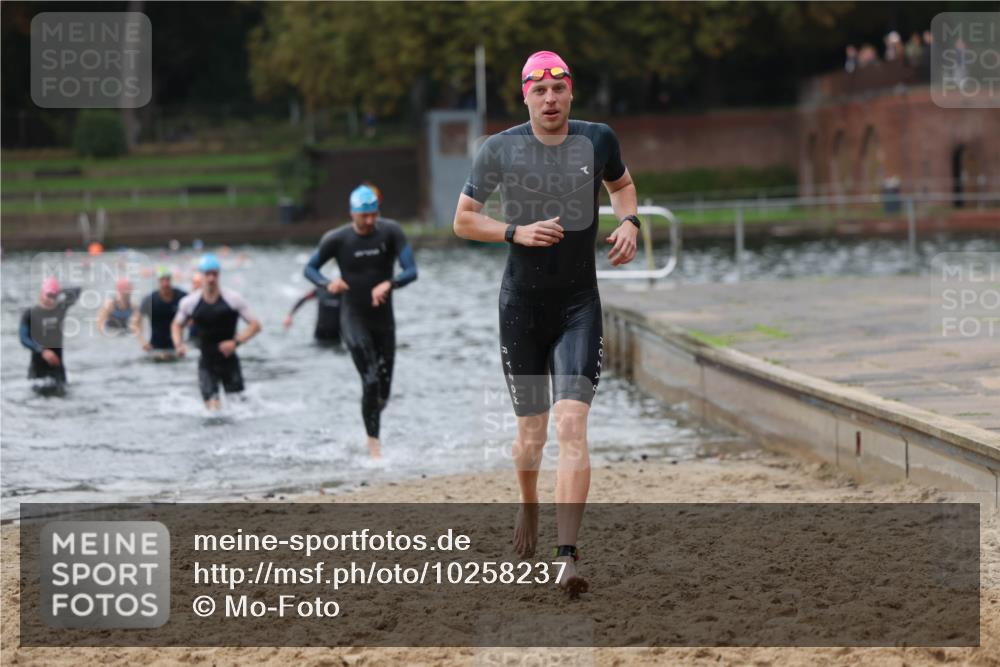 13.09.2026 - Stadtparktriathlon Mo-Foto http://msf.ph/oto/10258237 13.09.2026 11:52:21 Schwimmen 997, 1037, 1048, 1049, 1060 meine-sportfotos.de