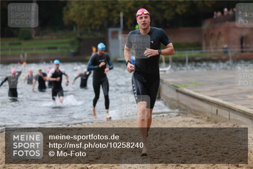 13.09.2026 - Stadtparktriathlon Mo-Foto http://msf.ph/oto/10258240 13.09.2026 11:52:21 Schwimmen 997, 1037, 1048, 1049, 1060 meine-sportfotos.de