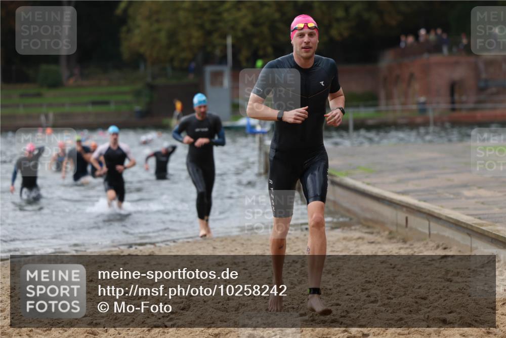 13.09.2026 - Stadtparktriathlon Mo-Foto http://msf.ph/oto/10258242 13.09.2026 11:52:21 Schwimmen 997, 1037, 1048, 1049, 1060 meine-sportfotos.de