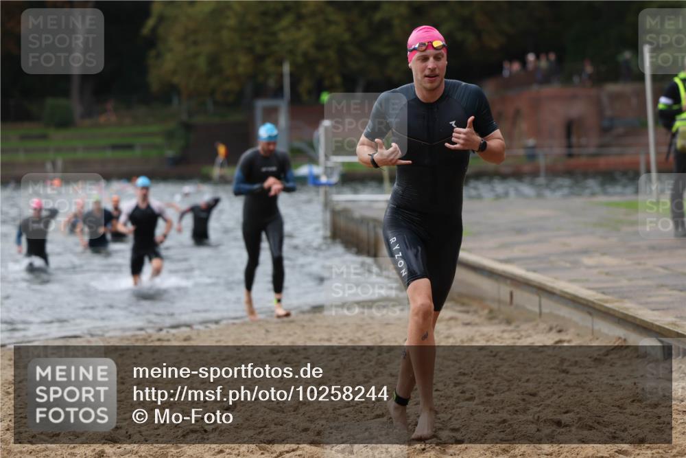 13.09.2026 - Stadtparktriathlon Mo-Foto http://msf.ph/oto/10258244 13.09.2026 11:52:22 Schwimmen 997, 1037, 1048, 1049, 1060 meine-sportfotos.de