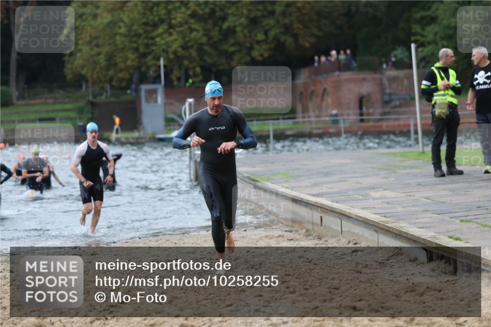13.09.2026 - Stadtparktriathlon Mo-Foto http://msf.ph/oto/10258255 13.09.2026 11:52:24 Schwimmen 997, 1037, 1048, 1049, 1060 meine-sportfotos.de