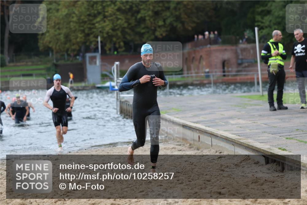 13.09.2026 - Stadtparktriathlon Mo-Foto http://msf.ph/oto/10258257 13.09.2026 11:52:24 Schwimmen 997, 1037, 1048, 1049, 1060 meine-sportfotos.de