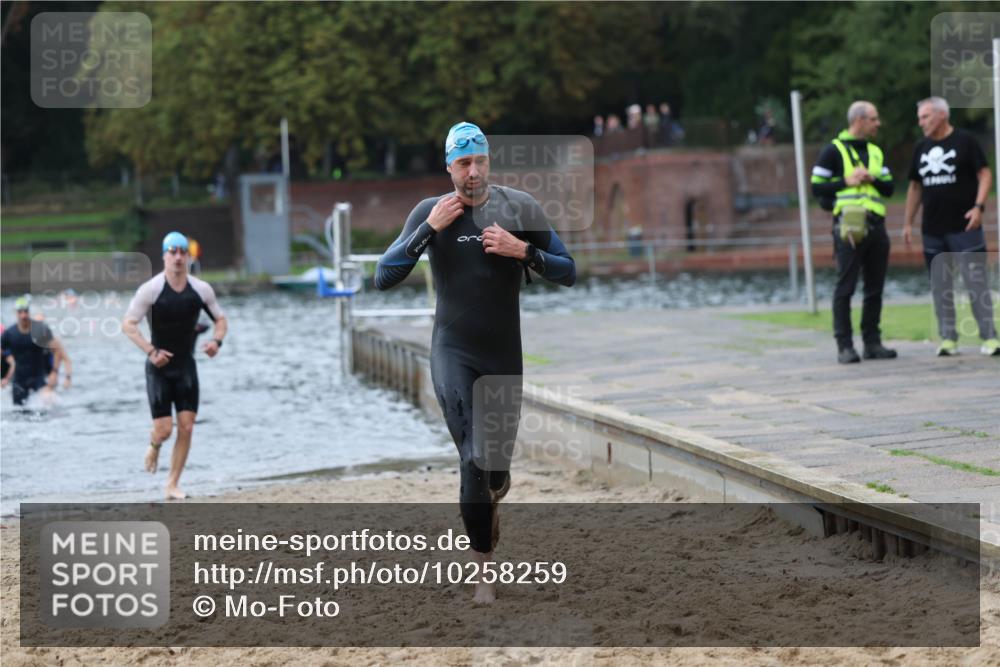 13.09.2026 - Stadtparktriathlon Mo-Foto http://msf.ph/oto/10258259 13.09.2026 11:52:24 Schwimmen 997, 1037, 1048, 1049, 1060 meine-sportfotos.de