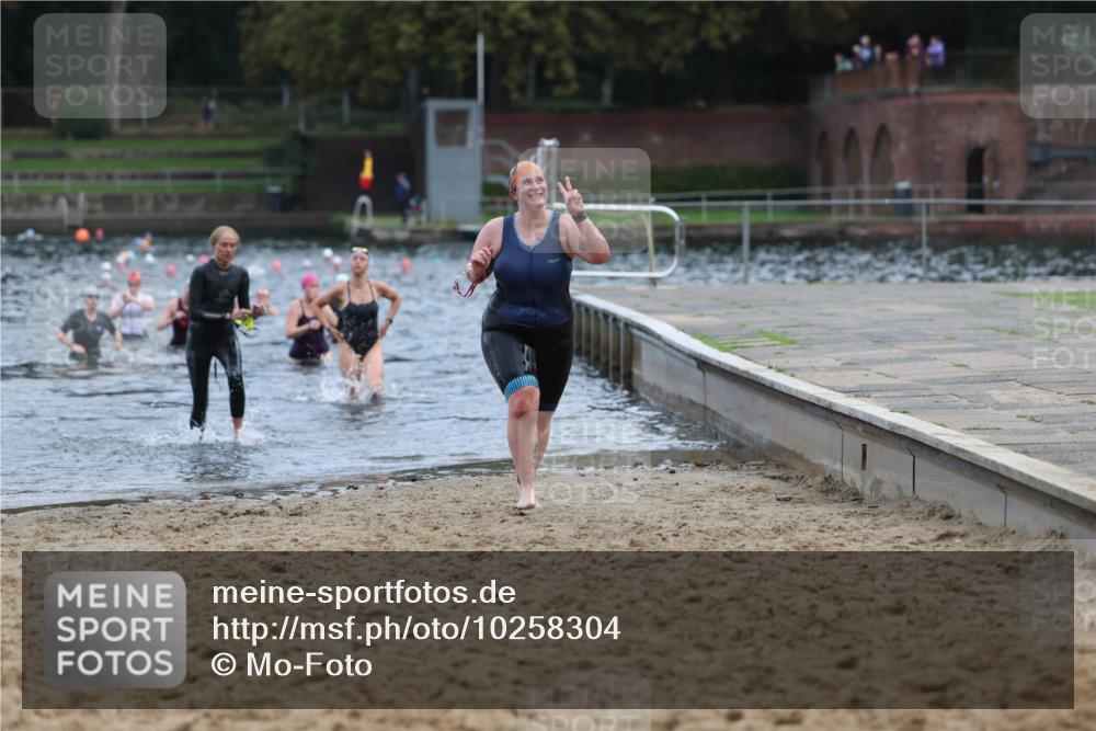 13.09.2026 - Stadtparktriathlon Mo-Foto http://msf.ph/oto/10258304 13.09.2026 11:12:38 Schwimmen 713, 731, 789, 793, 799 meine-sportfotos.de