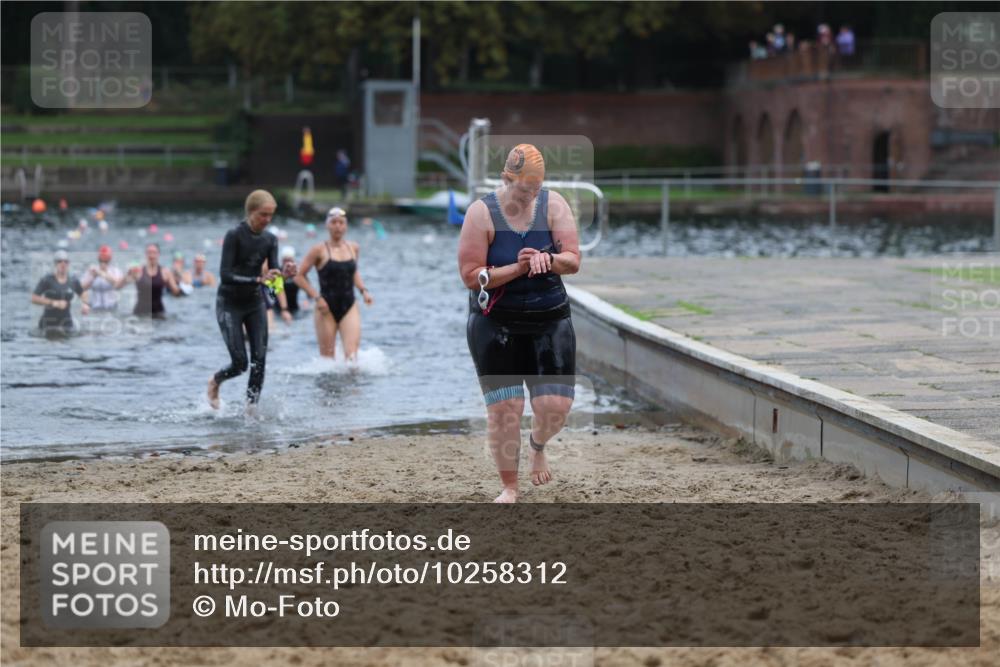13.09.2026 - Stadtparktriathlon Mo-Foto http://msf.ph/oto/10258312 13.09.2026 11:12:39 Schwimmen 713, 789, 793, 799 meine-sportfotos.de