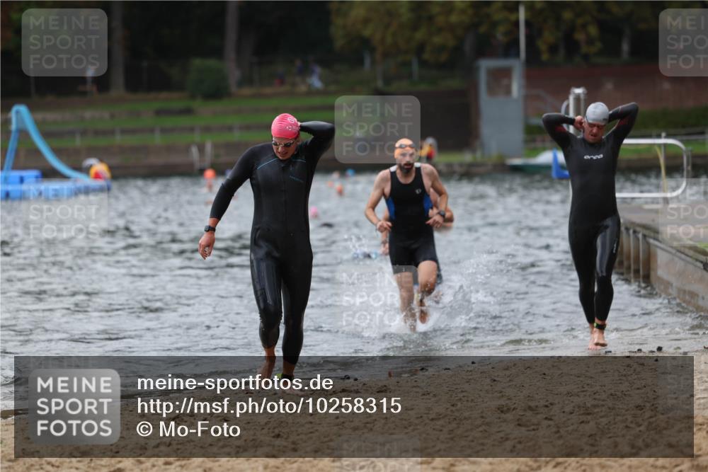 13.09.2026 - Stadtparktriathlon Mo-Foto http://msf.ph/oto/10258315 13.09.2026 11:52:35 Schwimmen 958, 964, 999, 1009, 1037, 1049 meine-sportfotos.de