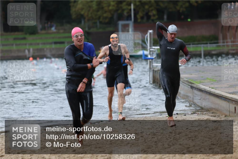 13.09.2026 - Stadtparktriathlon Mo-Foto http://msf.ph/oto/10258326 13.09.2026 11:52:37 Schwimmen 958, 964, 999, 1009, 1028, 1037 meine-sportfotos.de