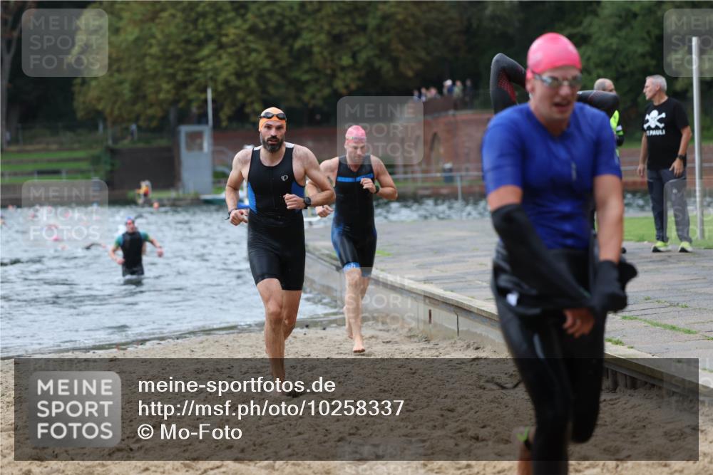 13.09.2026 - Stadtparktriathlon Mo-Foto http://msf.ph/oto/10258337 13.09.2026 11:52:39 Schwimmen 958, 964, 999, 1009, 1028, 1037 meine-sportfotos.de