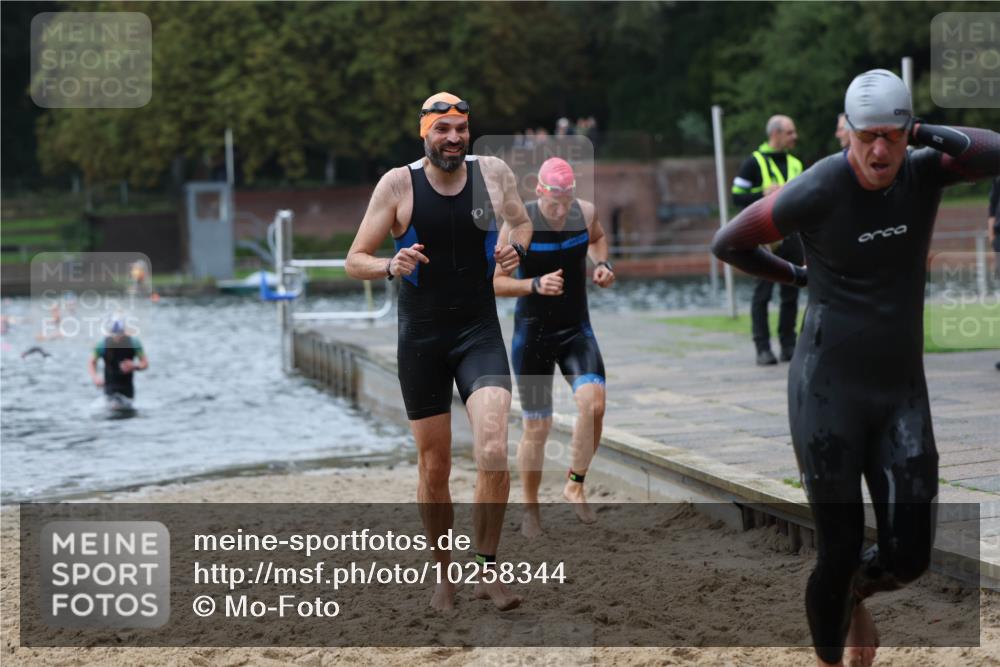 13.09.2026 - Stadtparktriathlon Mo-Foto http://msf.ph/oto/10258344 13.09.2026 11:52:40 Schwimmen 958, 964, 999, 1009, 1028 meine-sportfotos.de
