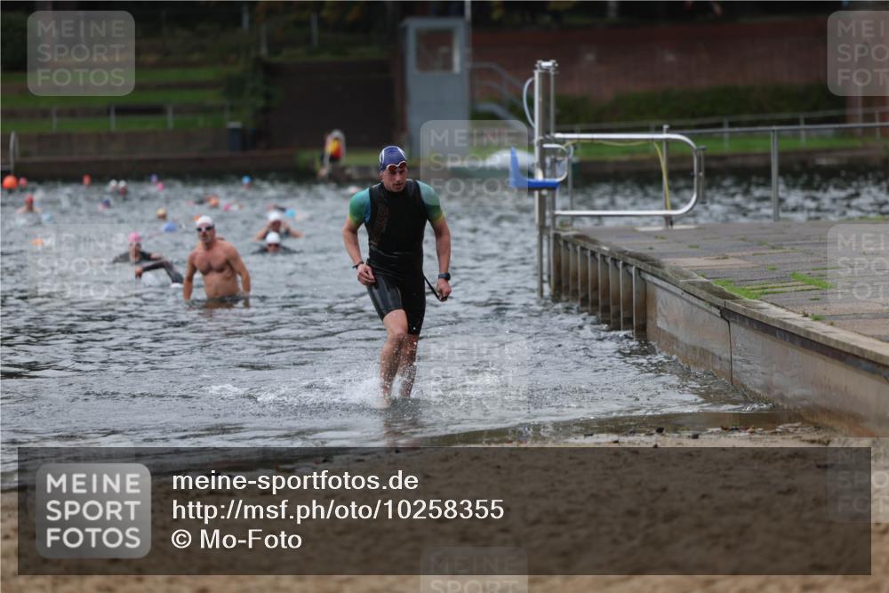 13.09.2026 - Stadtparktriathlon Mo-Foto http://msf.ph/oto/10258355 13.09.2026 11:52:45 Schwimmen 964, 1009, 1028 meine-sportfotos.de