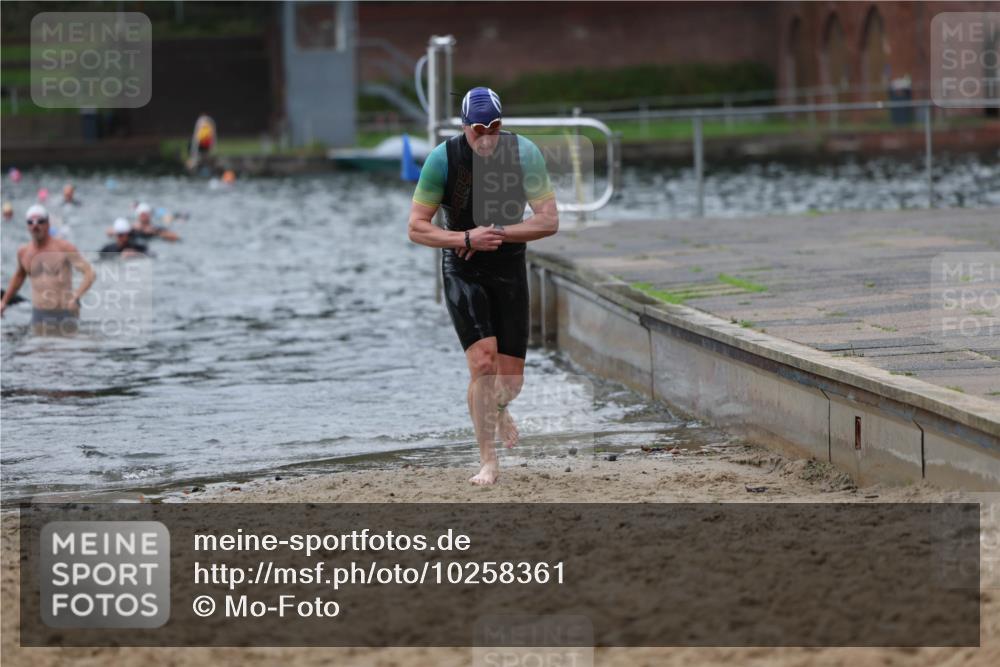 13.09.2026 - Stadtparktriathlon Mo-Foto http://msf.ph/oto/10258361 13.09.2026 11:52:47 Schwimmen 1028 meine-sportfotos.de