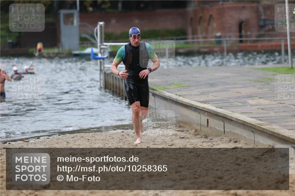13.09.2026 - Stadtparktriathlon Mo-Foto http://msf.ph/oto/10258365 13.09.2026 11:52:47 Schwimmen 1028 meine-sportfotos.de