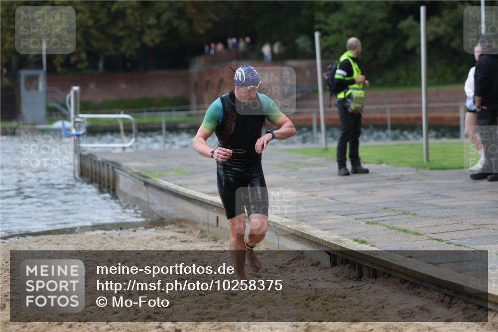 13.09.2026 - Stadtparktriathlon Mo-Foto http://msf.ph/oto/10258375 13.09.2026 11:52:49 Schwimmen 1028, 1063 meine-sportfotos.de