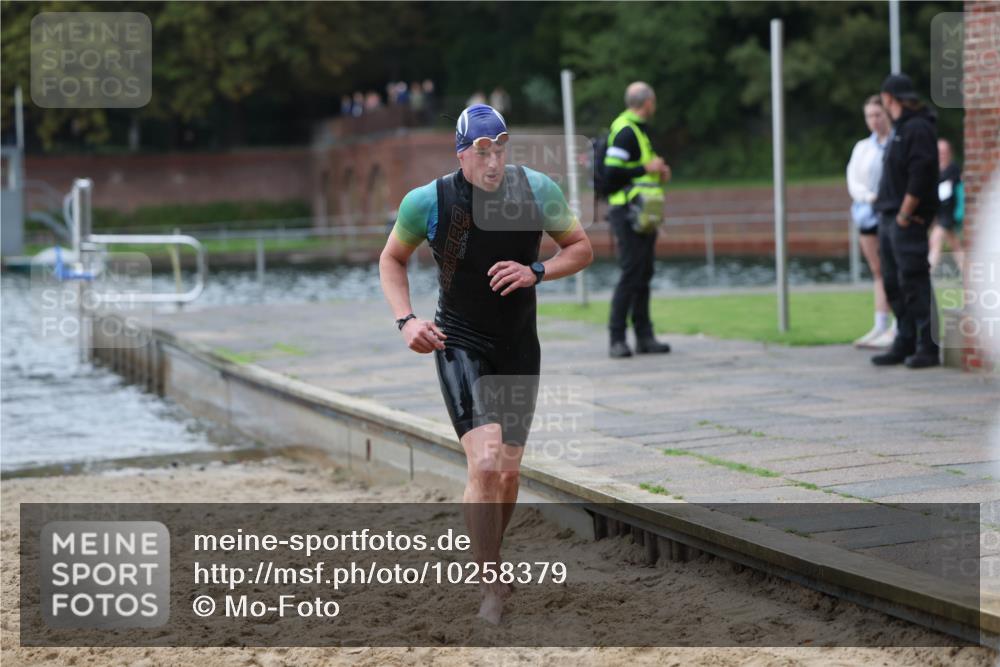 13.09.2026 - Stadtparktriathlon Mo-Foto http://msf.ph/oto/10258379 13.09.2026 11:52:50 Schwimmen 1028, 1063 meine-sportfotos.de