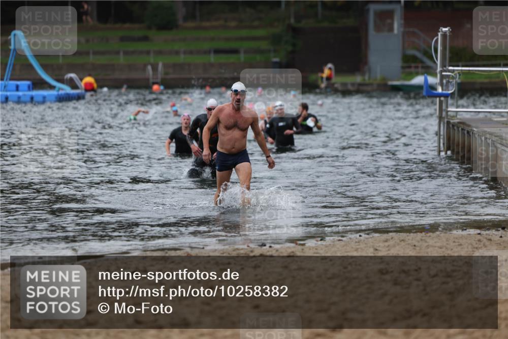 13.09.2026 - Stadtparktriathlon Mo-Foto http://msf.ph/oto/10258382 13.09.2026 11:52:56 Schwimmen 971, 1063 meine-sportfotos.de