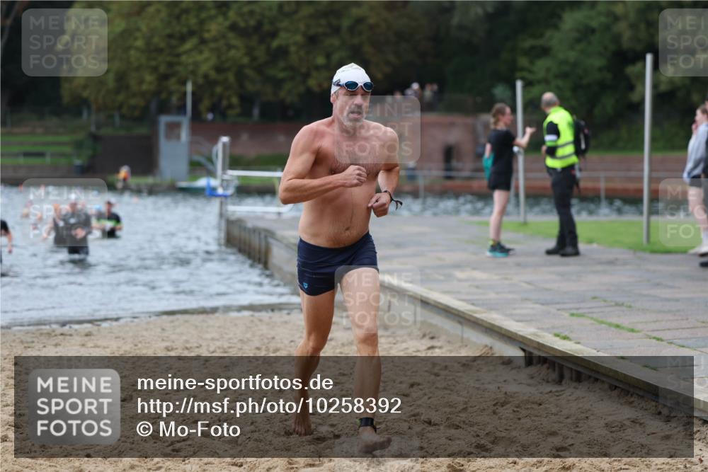 13.09.2026 - Stadtparktriathlon Mo-Foto http://msf.ph/oto/10258392 13.09.2026 11:53:02 Schwimmen 970, 971, 1063 meine-sportfotos.de