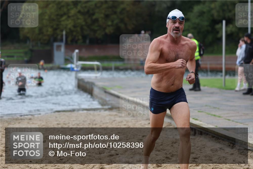 13.09.2026 - Stadtparktriathlon Mo-Foto http://msf.ph/oto/10258396 13.09.2026 11:53:03 Schwimmen 970, 971, 1063 meine-sportfotos.de